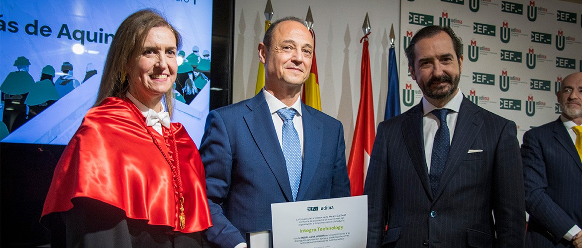 Integra recibe la Medalla de Honor de UDIMA por su colaboración en iniciativas formativas