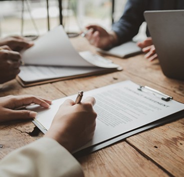 Contratación en materia de propiedad industrial e intelectual