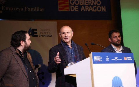 Adrián, Carlos y Edgar Pascual en la Gala de premios Empresa Familiar de Aragón
